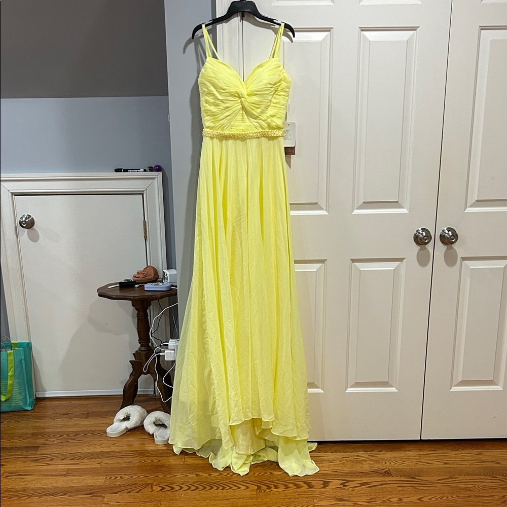 Chic Yellow Maxi Dress